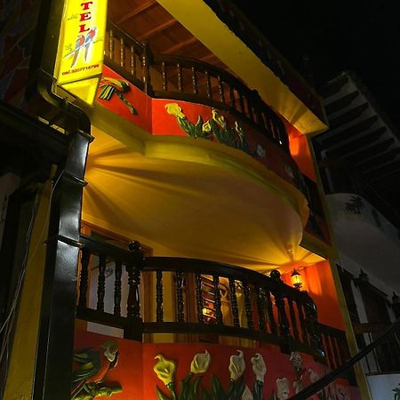 Hotel Las Guacamayas Guatapé Buitenkant foto