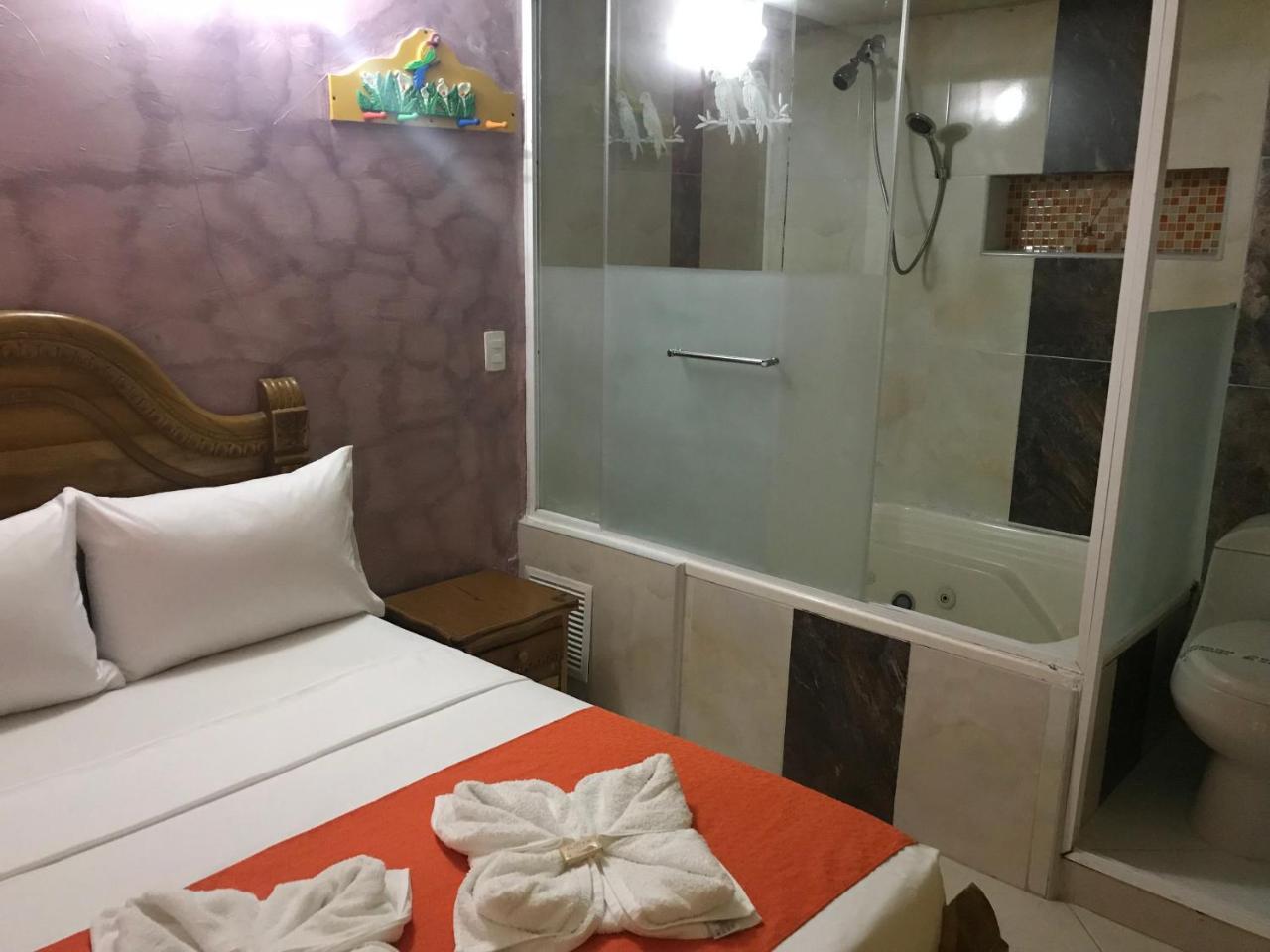 Hotel Las Guacamayas Guatapé Buitenkant foto