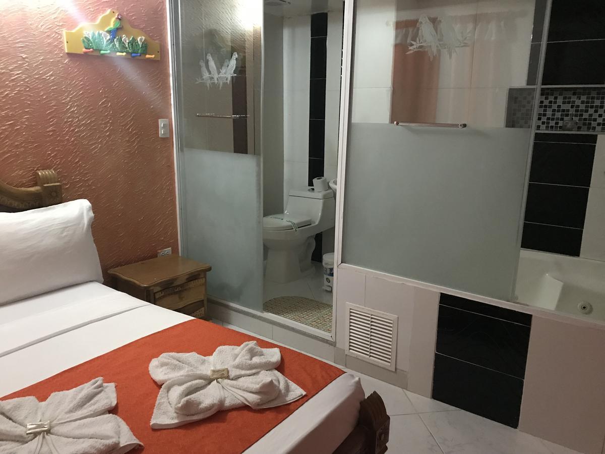 Hotel Las Guacamayas Guatapé Buitenkant foto