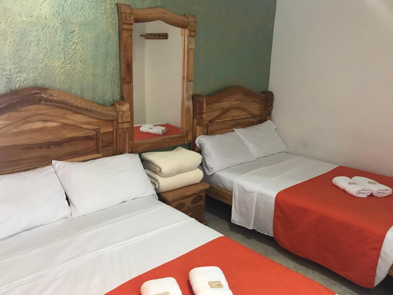 Hotel Las Guacamayas Guatapé Buitenkant foto
