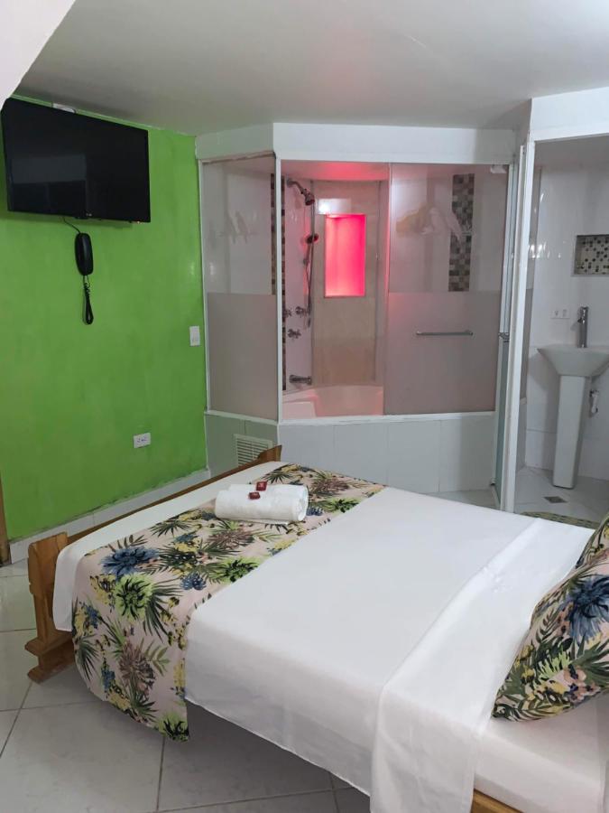 Hotel Las Guacamayas Guatapé Buitenkant foto