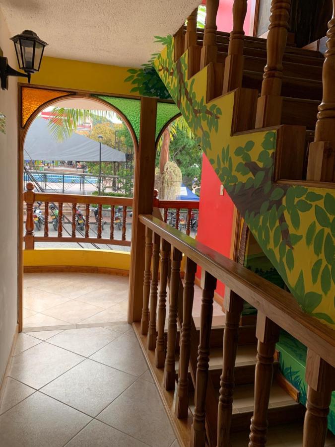 Hotel Las Guacamayas Guatapé Buitenkant foto